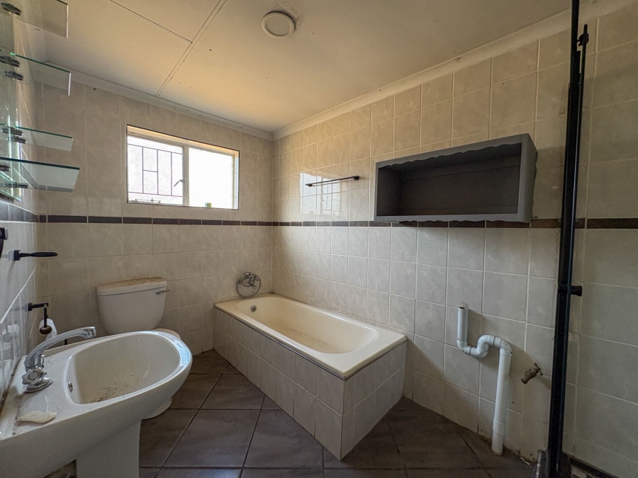 4 Bedroom Property for Sale in New State Areas Gauteng