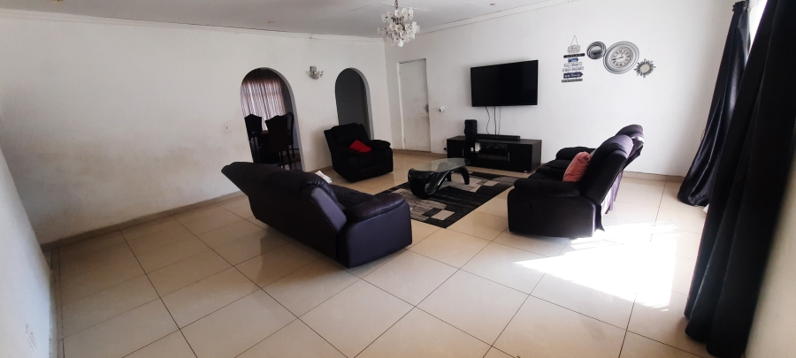 7 Bedroom Property for Sale in Elsburg Gauteng