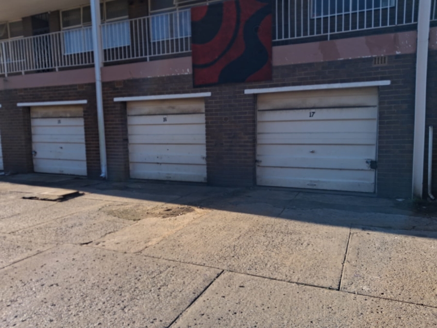 2 Bedroom Property for Sale in Peacehaven Gauteng