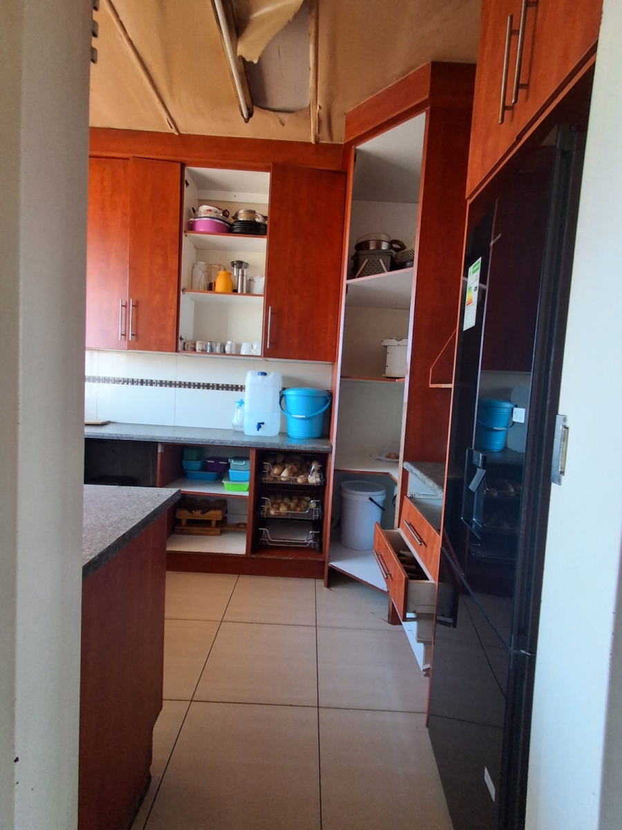2 Bedroom Property for Sale in Peacehaven Gauteng