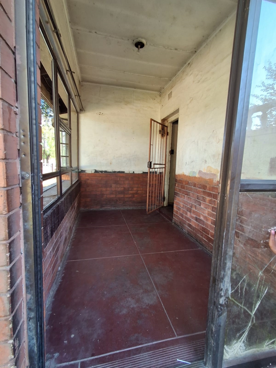 5 Bedroom Property for Sale in Peacehaven Gauteng