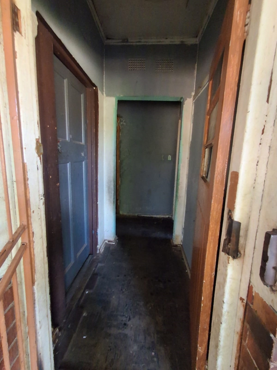 5 Bedroom Property for Sale in Peacehaven Gauteng