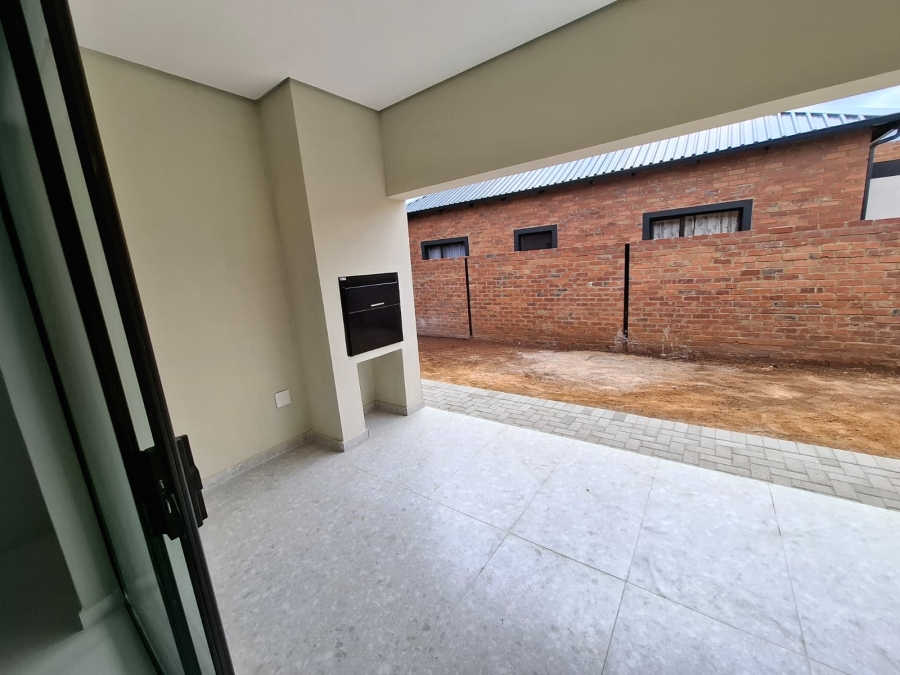 3 Bedroom Property for Sale in Annlin Gauteng