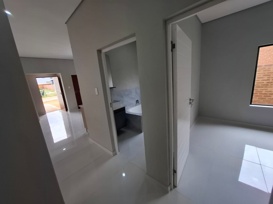 3 Bedroom Property for Sale in Annlin Gauteng