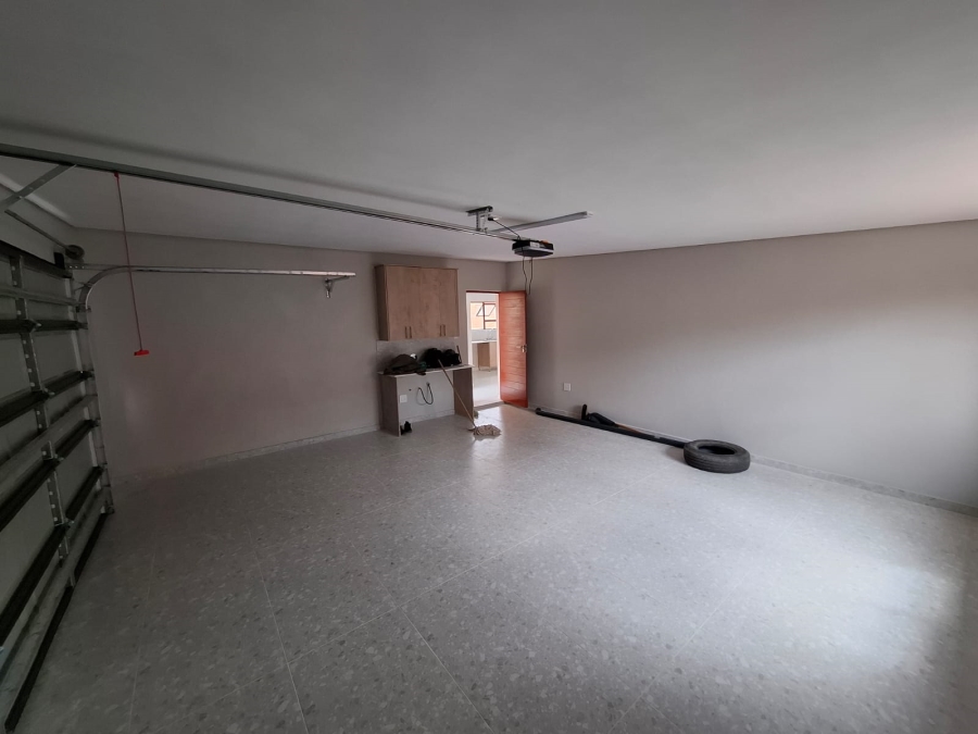 3 Bedroom Property for Sale in Annlin Gauteng