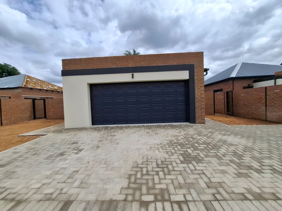 3 Bedroom Property for Sale in Annlin Gauteng