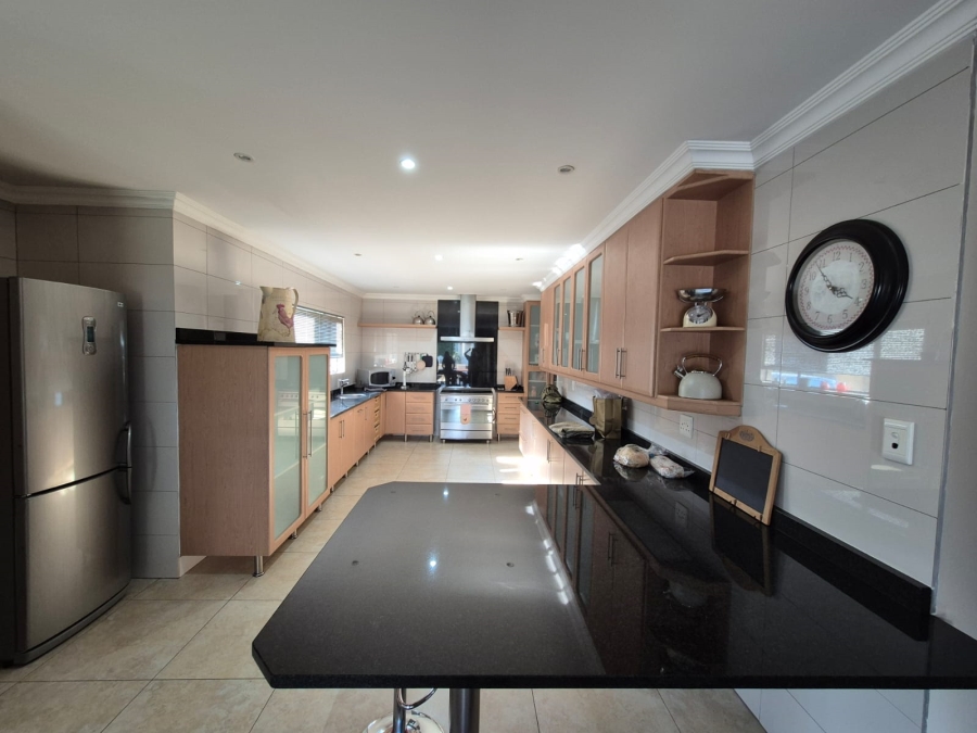 4 Bedroom Property for Sale in Vaalview Gauteng