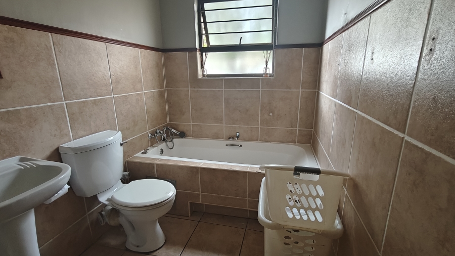 To Let 1 Bedroom Property for Rent in Broadacres Gauteng