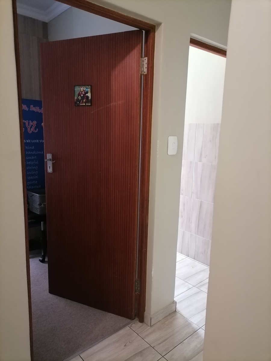 3 Bedroom Property for Sale in Noordwyk Gauteng