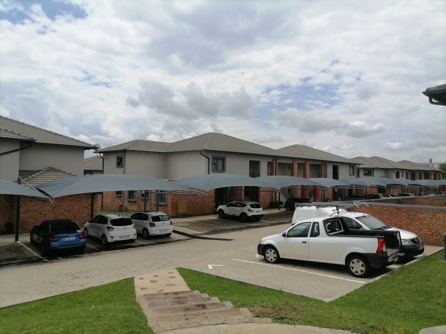 3 Bedroom Property for Sale in Noordwyk Gauteng