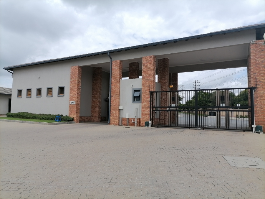 3 Bedroom Property for Sale in Noordwyk Gauteng