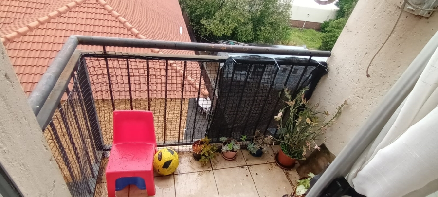 2 Bedroom Property for Sale in Mountain View Gauteng