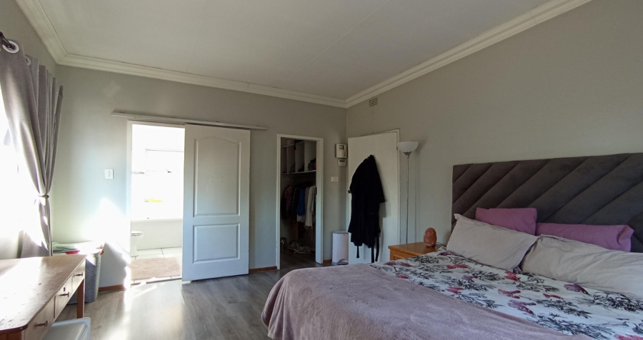 4 Bedroom Property for Sale in Lyndhurst Gauteng
