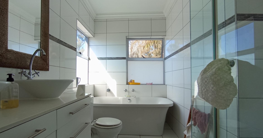 4 Bedroom Property for Sale in Lyndhurst Gauteng