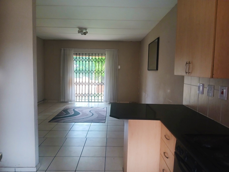 2 Bedroom Property for Sale in Little Falls Gauteng