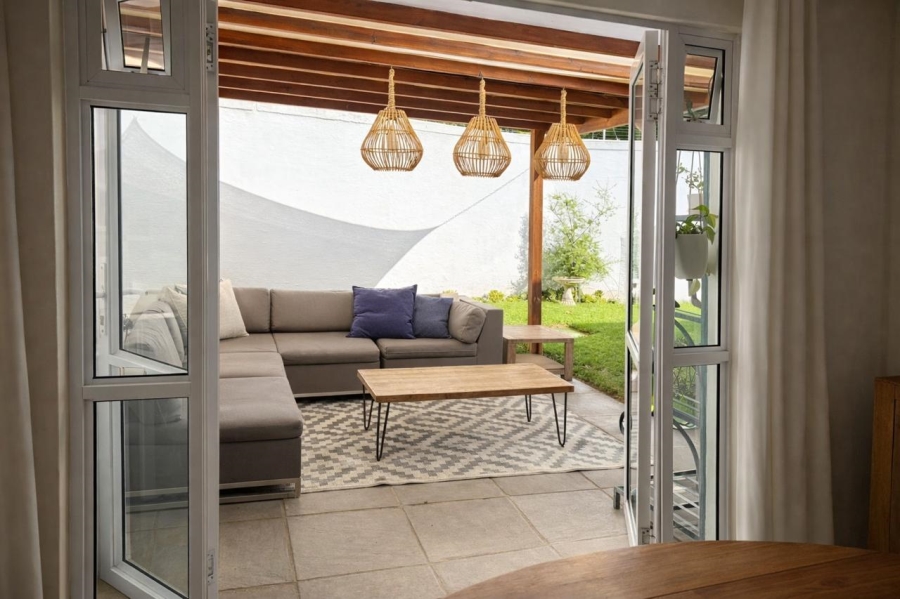 3 Bedroom Property for Sale in Magaliessig Gauteng