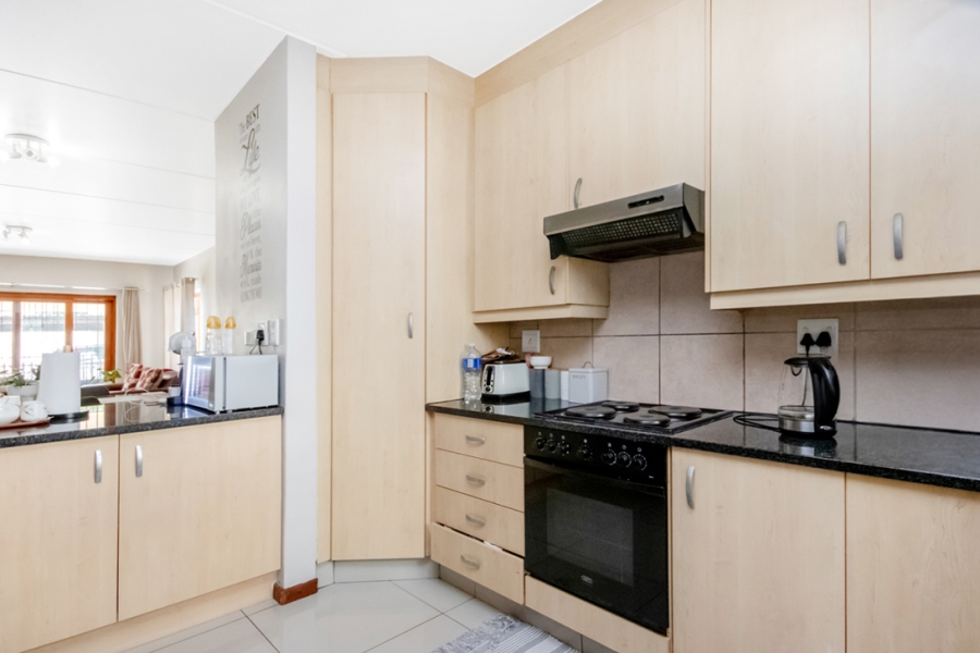 2 Bedroom Property for Sale in Paulshof Gauteng