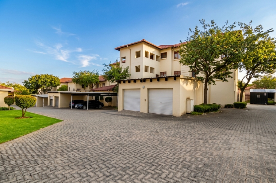 2 Bedroom Property for Sale in Paulshof Gauteng