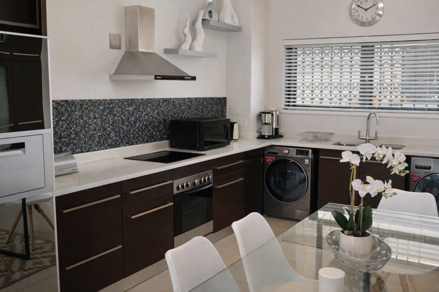 2 Bedroom Property for Sale in Morningside Gauteng