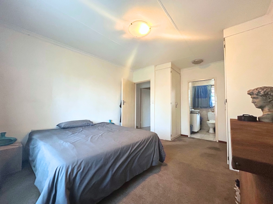 2 Bedroom Property for Sale in Amberfield Gauteng