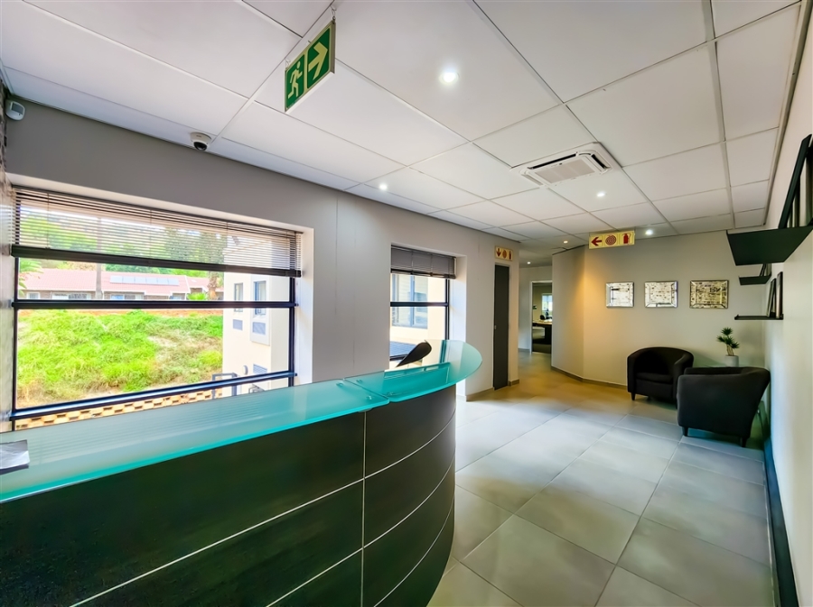 To Let Commercial Property for Rent in Strubensvallei Gauteng