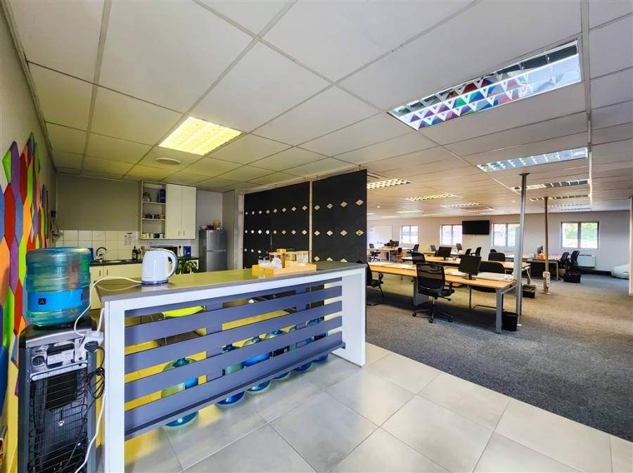 To Let Commercial Property for Rent in Strubensvallei Gauteng