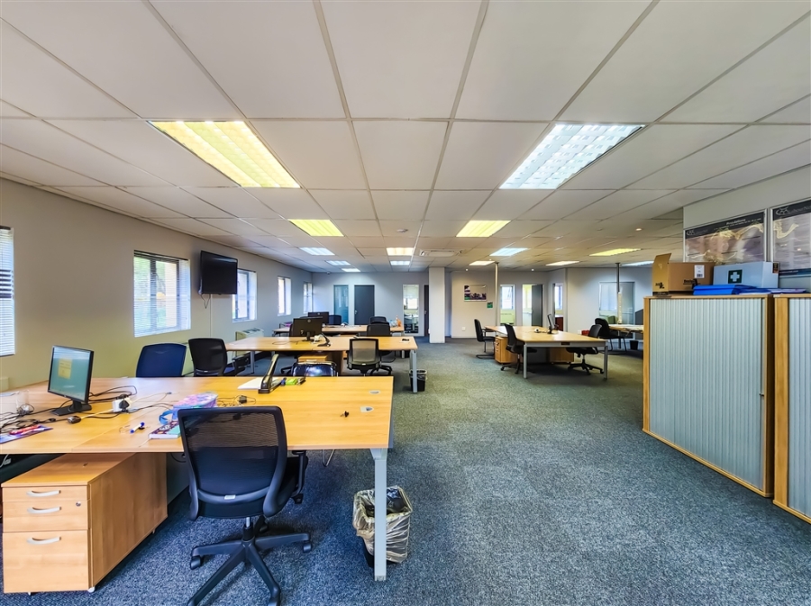 To Let Commercial Property for Rent in Strubensvallei Gauteng