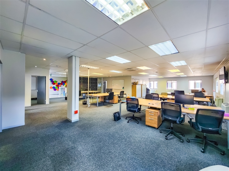 To Let Commercial Property for Rent in Strubensvallei Gauteng
