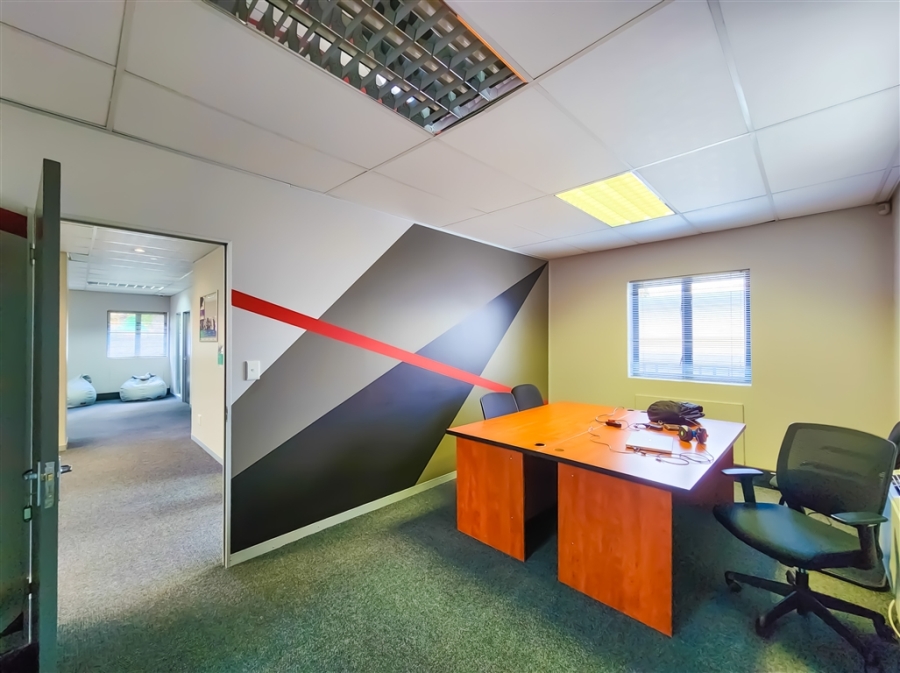 To Let Commercial Property for Rent in Strubensvallei Gauteng
