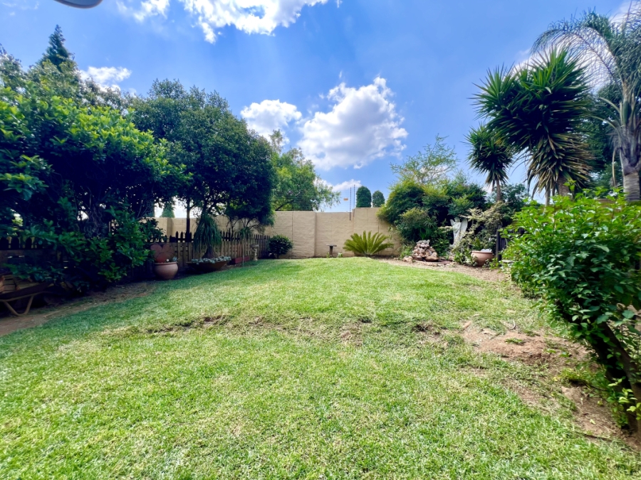 2 Bedroom Property for Sale in Eden Glen Gauteng