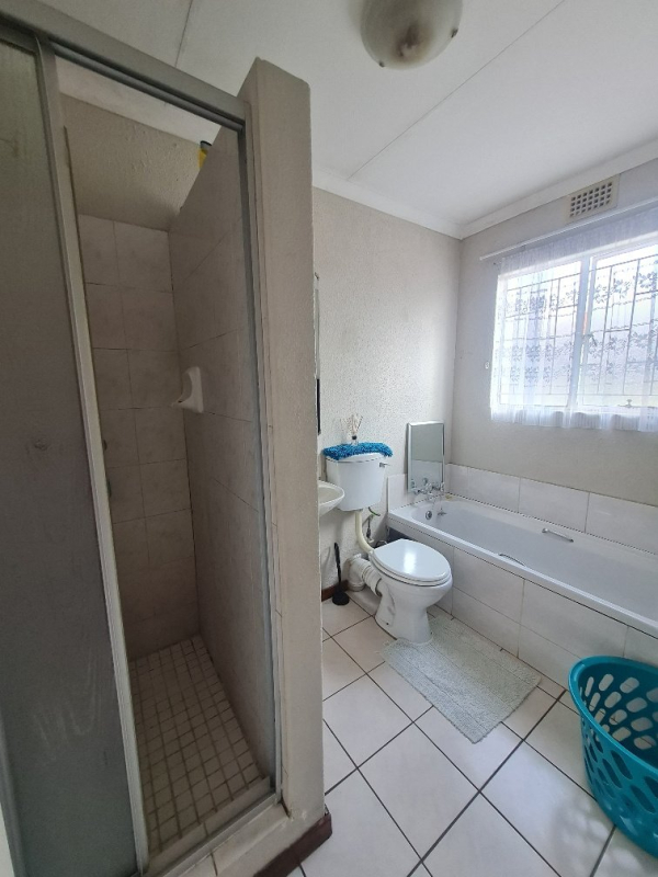 2 Bedroom Property for Sale in Eden Glen Gauteng