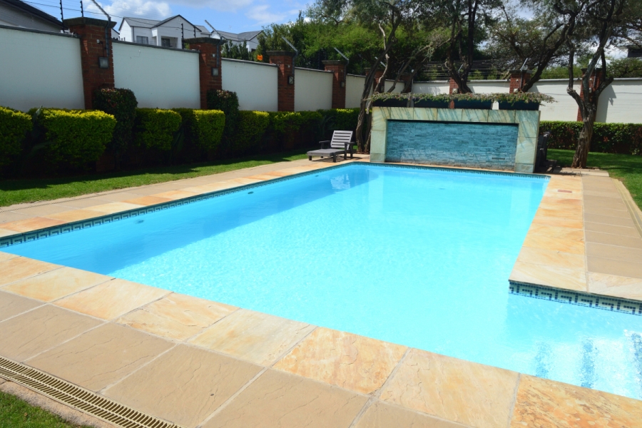 2 Bedroom Property for Sale in Greenstone Hill Gauteng