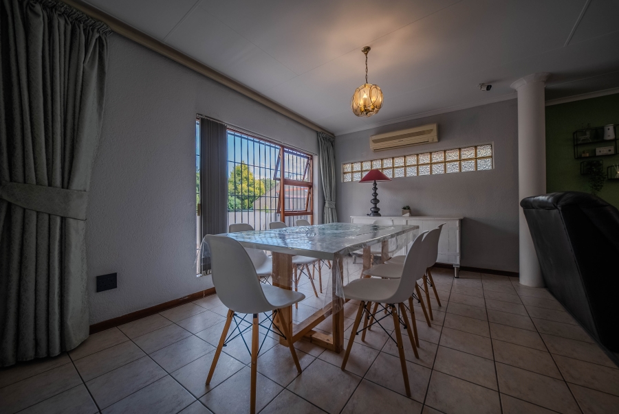 3 Bedroom Property for Sale in Faerie Glen Gauteng