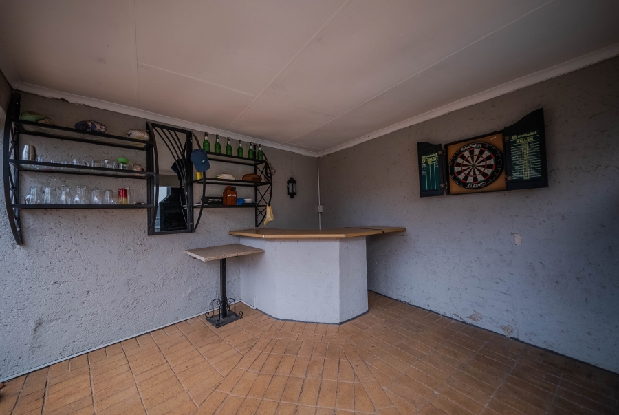 3 Bedroom Property for Sale in Faerie Glen Gauteng
