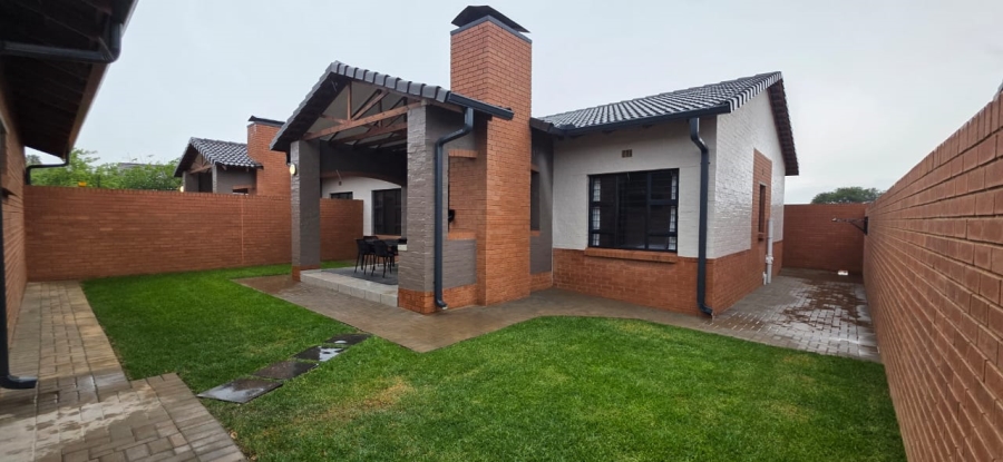 To Let 3 Bedroom Property for Rent in Rietvalleirand Gauteng
