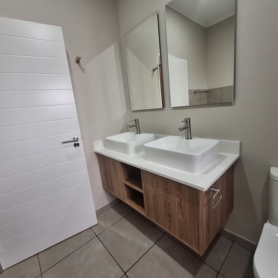 To Let 3 Bedroom Property for Rent in Rietvalleirand Gauteng