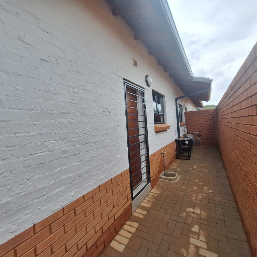To Let 3 Bedroom Property for Rent in Rietvalleirand Gauteng