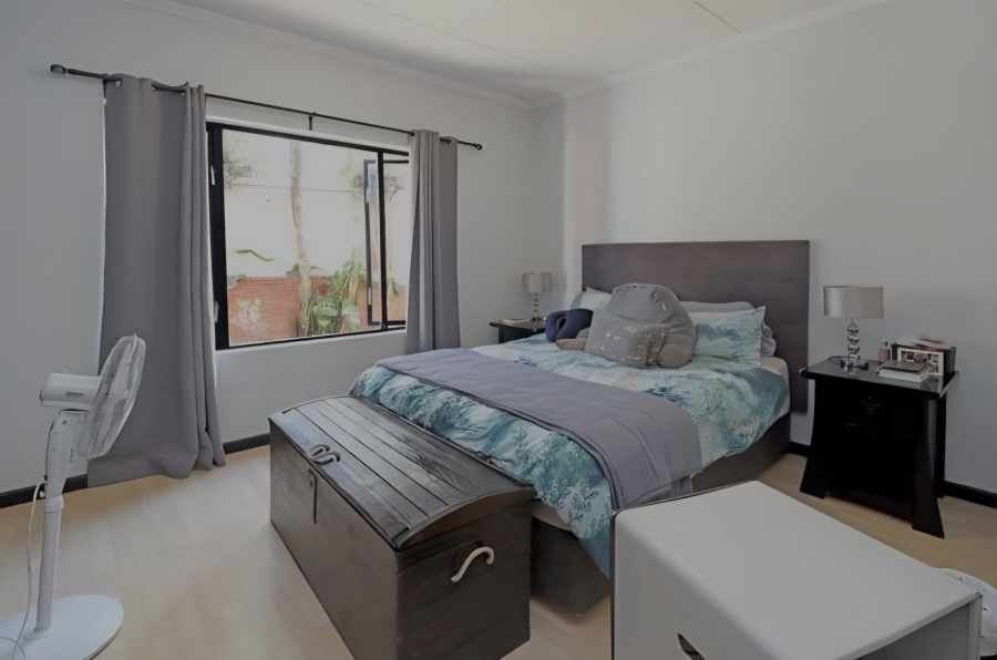 To Let 2 Bedroom Property for Rent in Greenstone Hill Gauteng