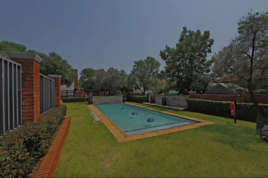 To Let 2 Bedroom Property for Rent in Greenstone Hill Gauteng
