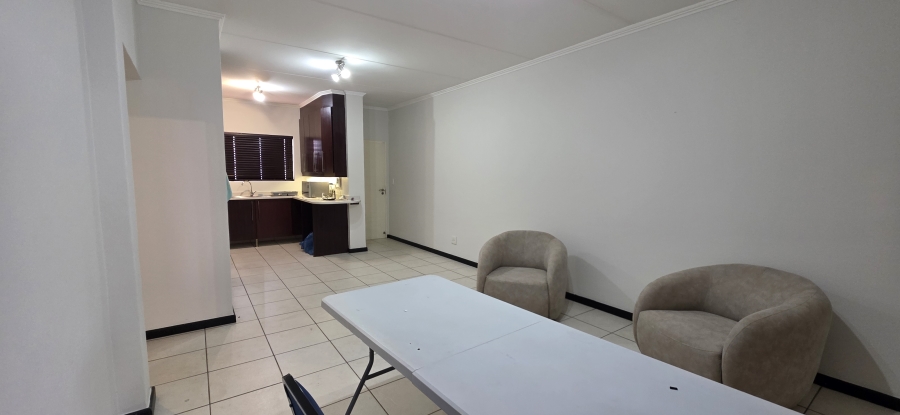 To Let 2 Bedroom Property for Rent in Greenstone Hill Gauteng
