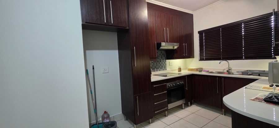 To Let 2 Bedroom Property for Rent in Greenstone Hill Gauteng