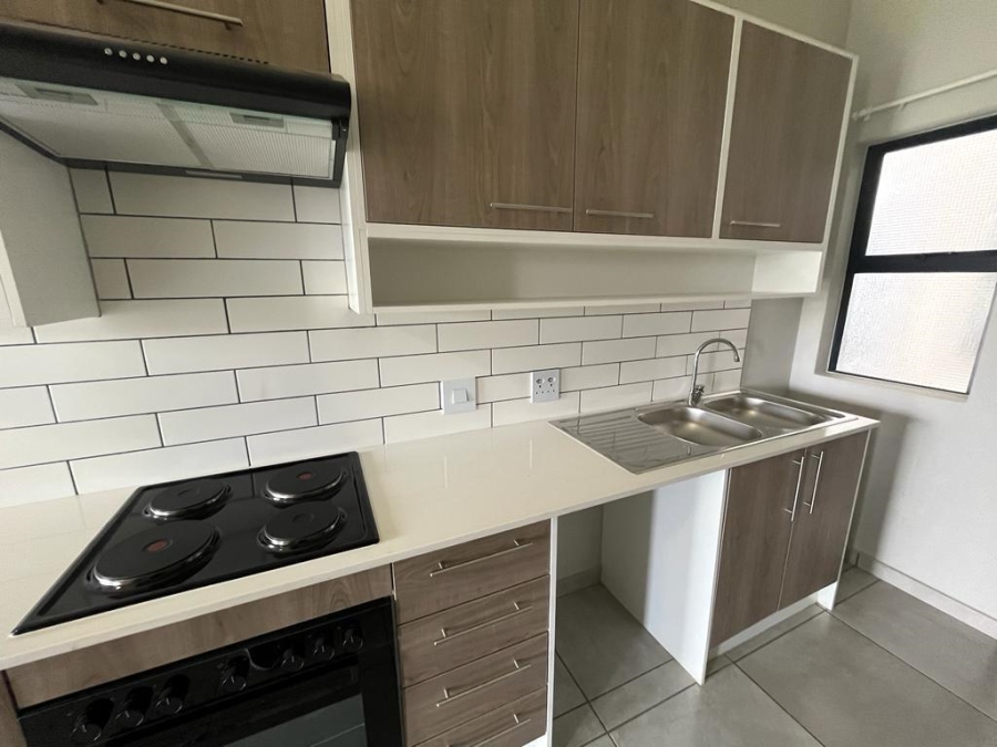 To Let 2 Bedroom Property for Rent in Glen Marais Gauteng
