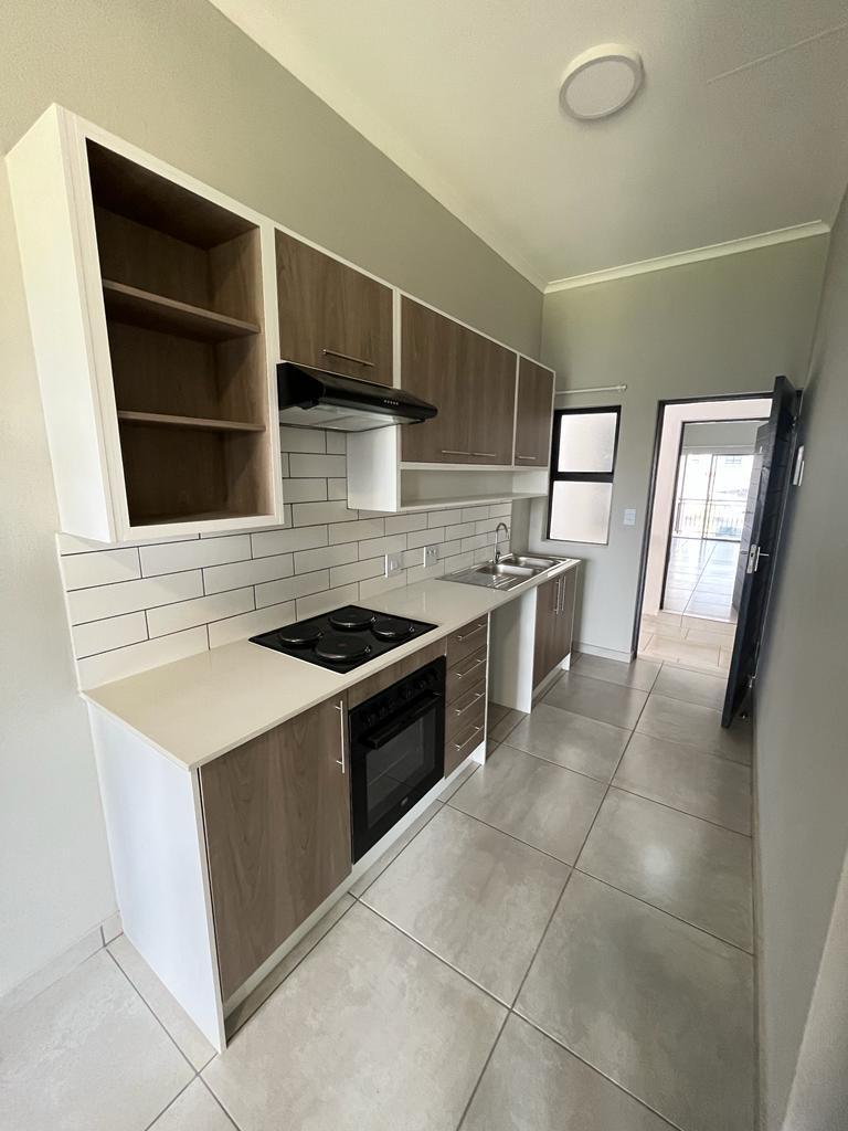 To Let 2 Bedroom Property for Rent in Glen Marais Gauteng