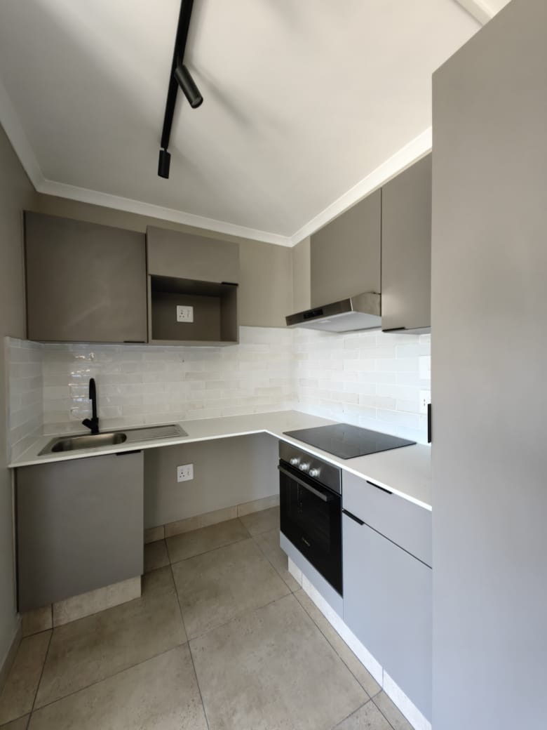 To Let 2 Bedroom Property for Rent in Bedfordview Gauteng