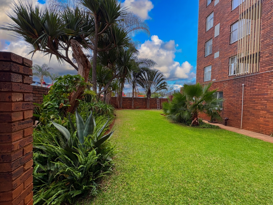 2 Bedroom Property for Sale in Pretoria North Gauteng