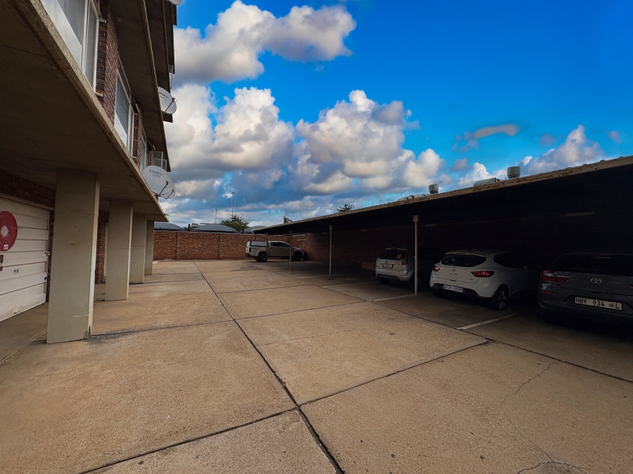 2 Bedroom Property for Sale in Pretoria North Gauteng