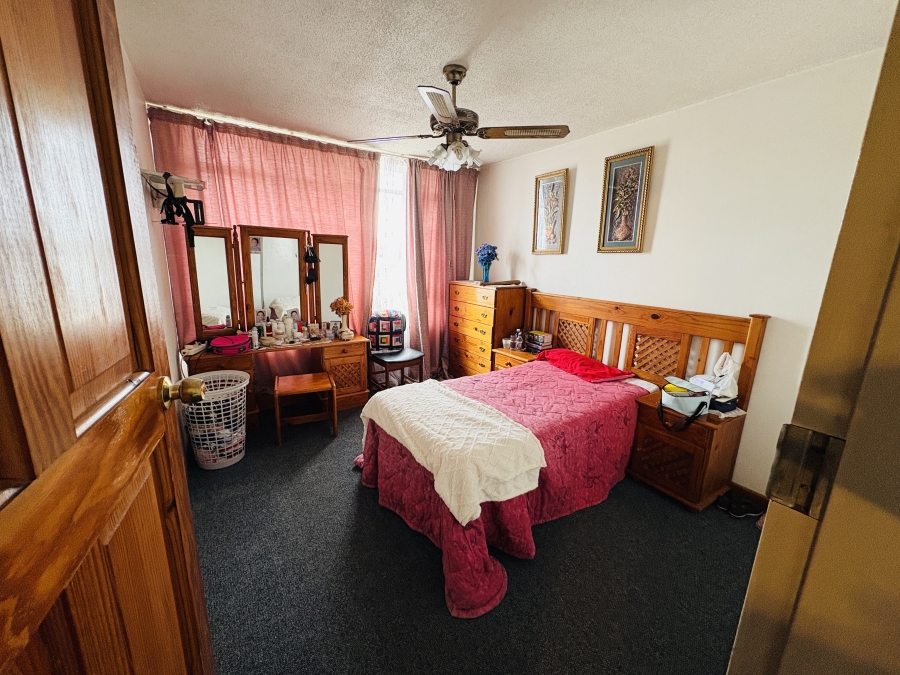 2 Bedroom Property for Sale in Pretoria North Gauteng