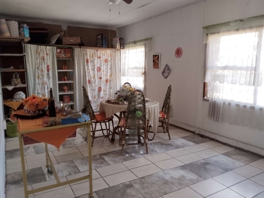 7 Bedroom Property for Sale in Kameeldrift West Gauteng