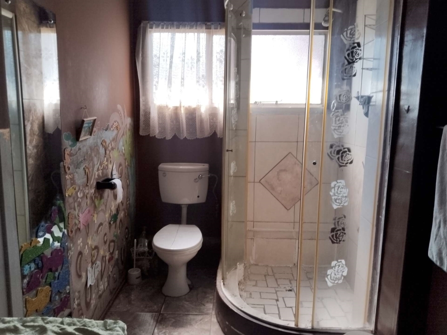 7 Bedroom Property for Sale in Kameeldrift West Gauteng