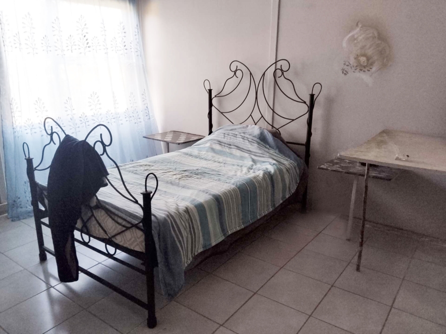 7 Bedroom Property for Sale in Kameeldrift West Gauteng